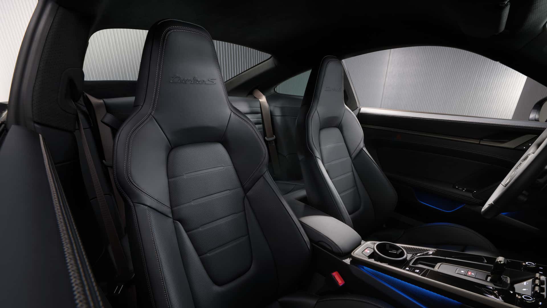 最强大的公路版911 新款保时捷911 Turbo S全球首发