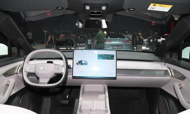 销量猛增！续航730Km，配52L车载冰箱，蔚来乐道L60值得入手吗？-有驾