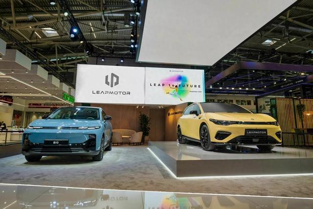 全新零跑B05还将提供“Ultra”版车型，配备新的空气动力学套件-有驾