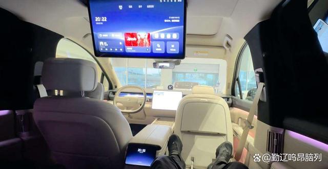 蔚来ES8热潮：纯电SUV智商税？还是真香之选？-有驾