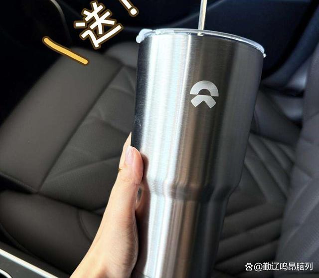 蔚来ES8热潮：纯电SUV智商税？还是真香之选？-有驾