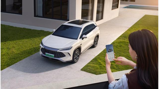 比亚迪宋L到店，续航引热议，权益和配置都有变化-有驾