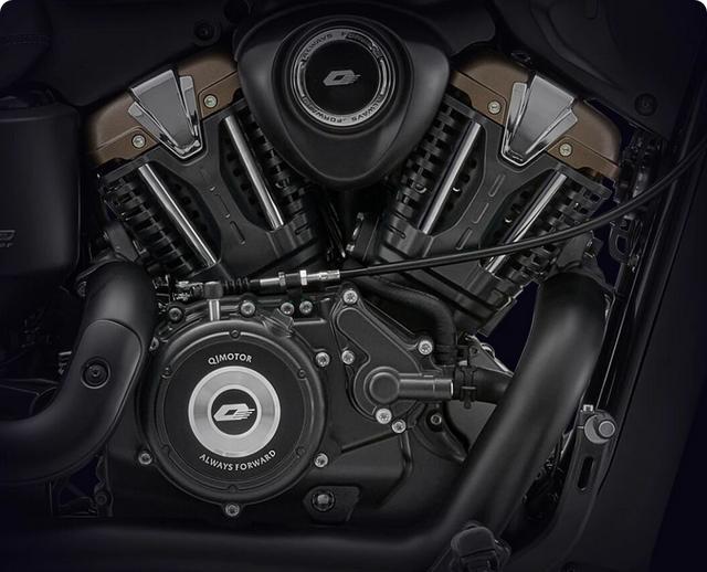 QJ摩托六车齐发！17999元起，四缸街车自动挡来袭-有驾