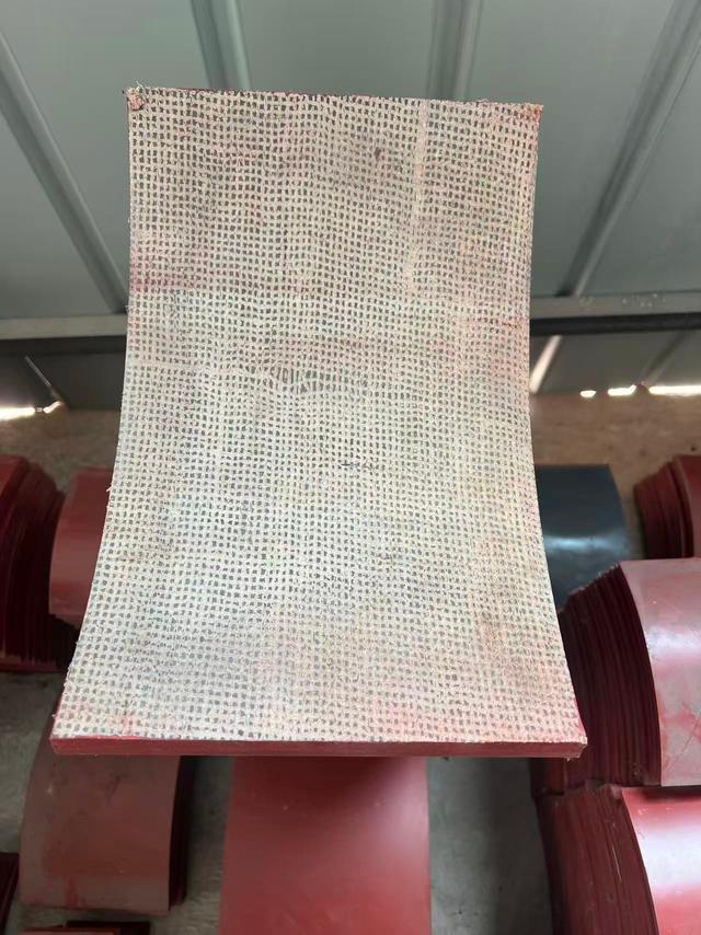 刹车片原理图全解析 揭秘汽车制动背后的科学-有驾