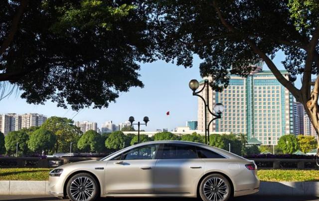 56E危矣，这次你拿什么打享界S9，凭借全新配置和强劲产品力，享界S9有望突破BBA最后的堡垒，迎来市场新局-有驾