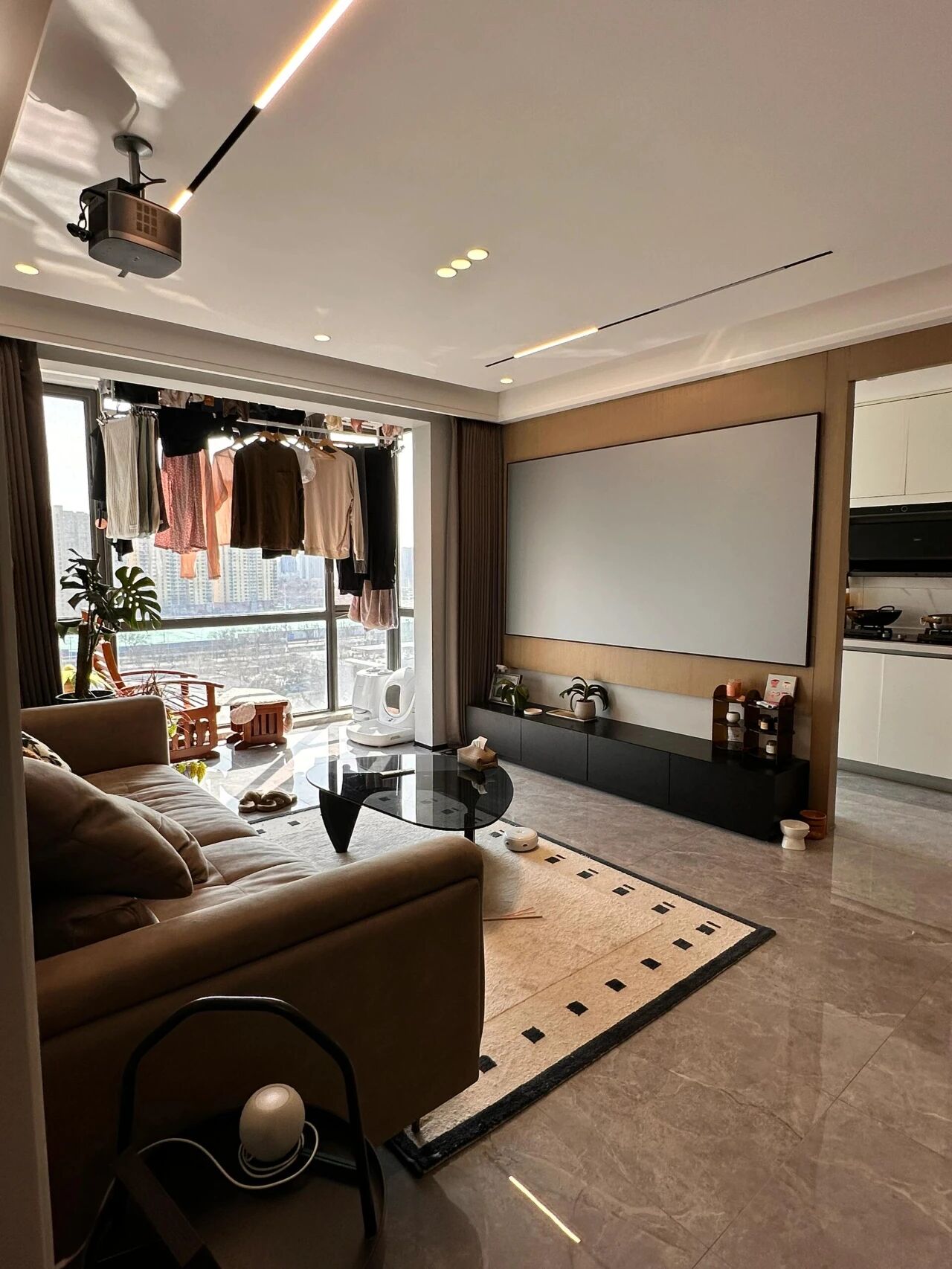 阳台晒衣服设计_阳台晒衣服有什么讲究_