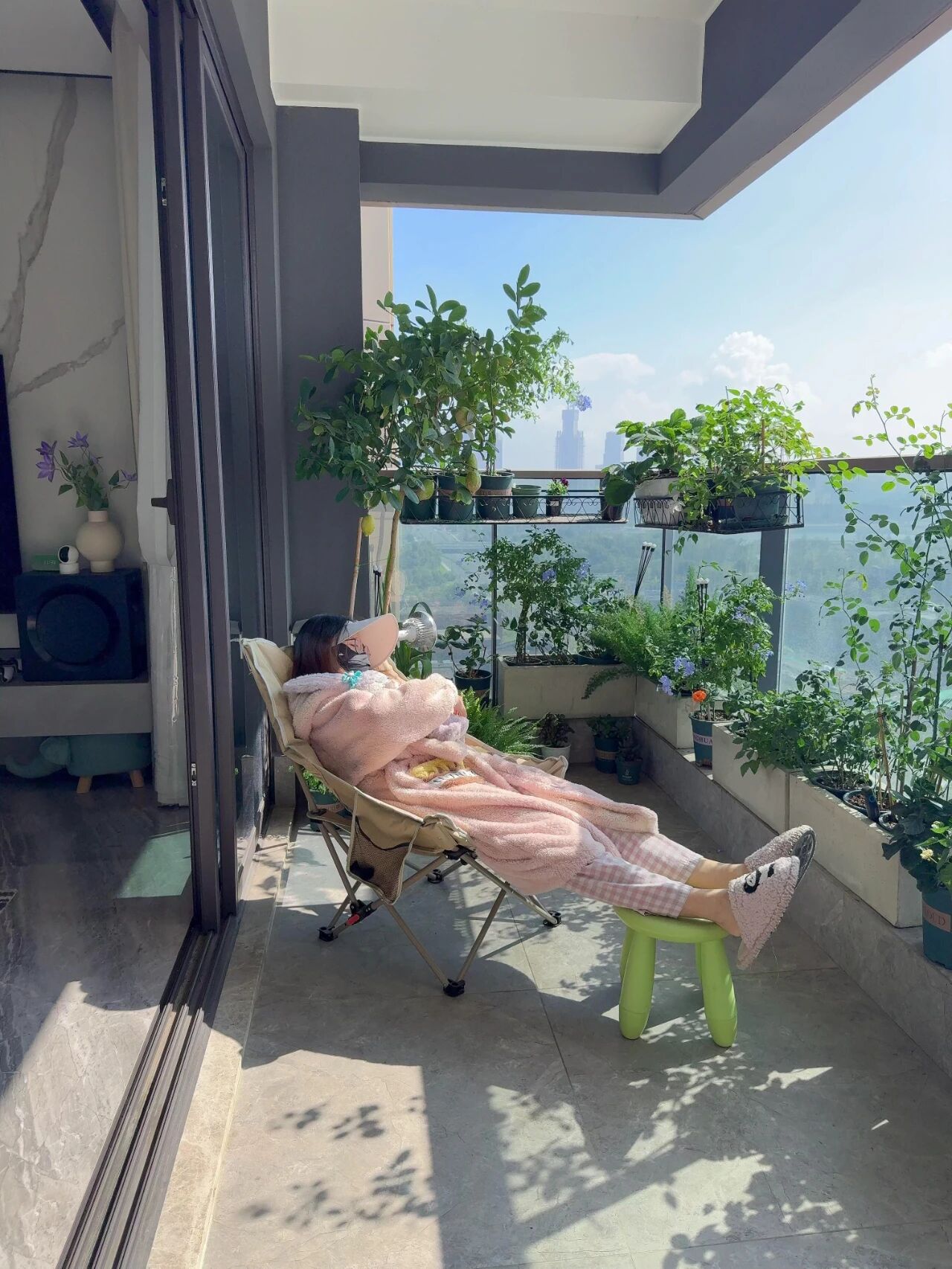 阳台晒衣服有什么讲究__阳台晒衣服设计