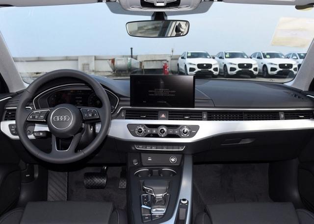 全系2.0T+优惠超9万，还卖不动，奥迪到底失算在哪儿？奥迪A4L的高功+低价，为啥还是留不住消费者？-有驾