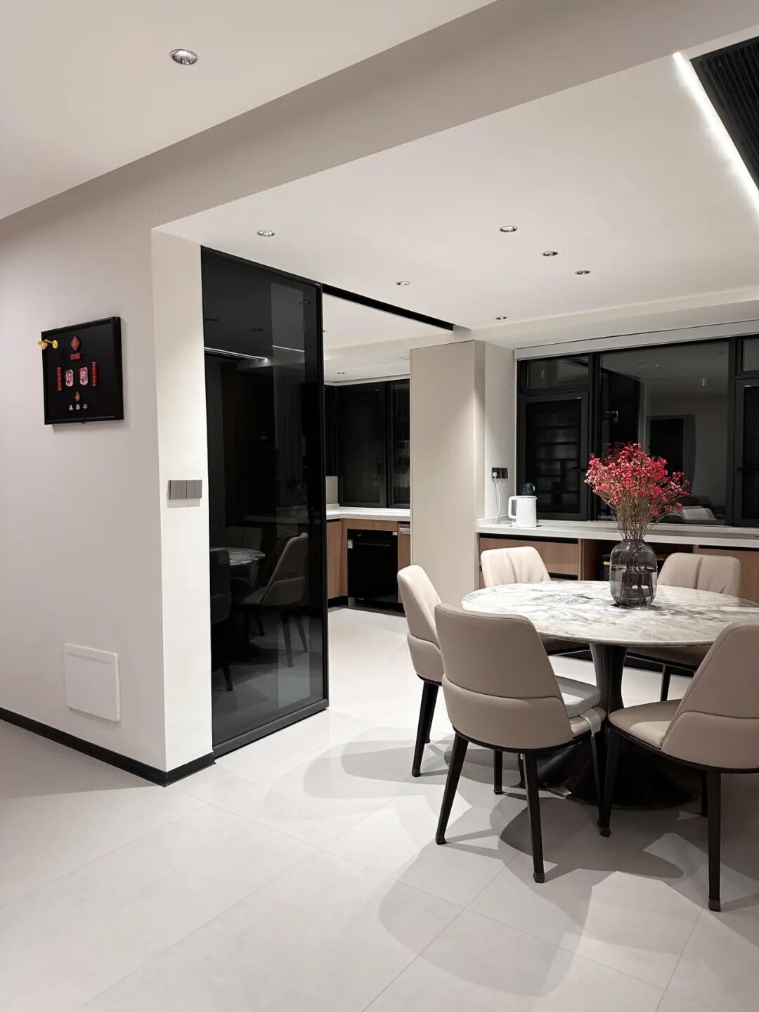 服装折纸大全视频教程_折套装衣服的方法_