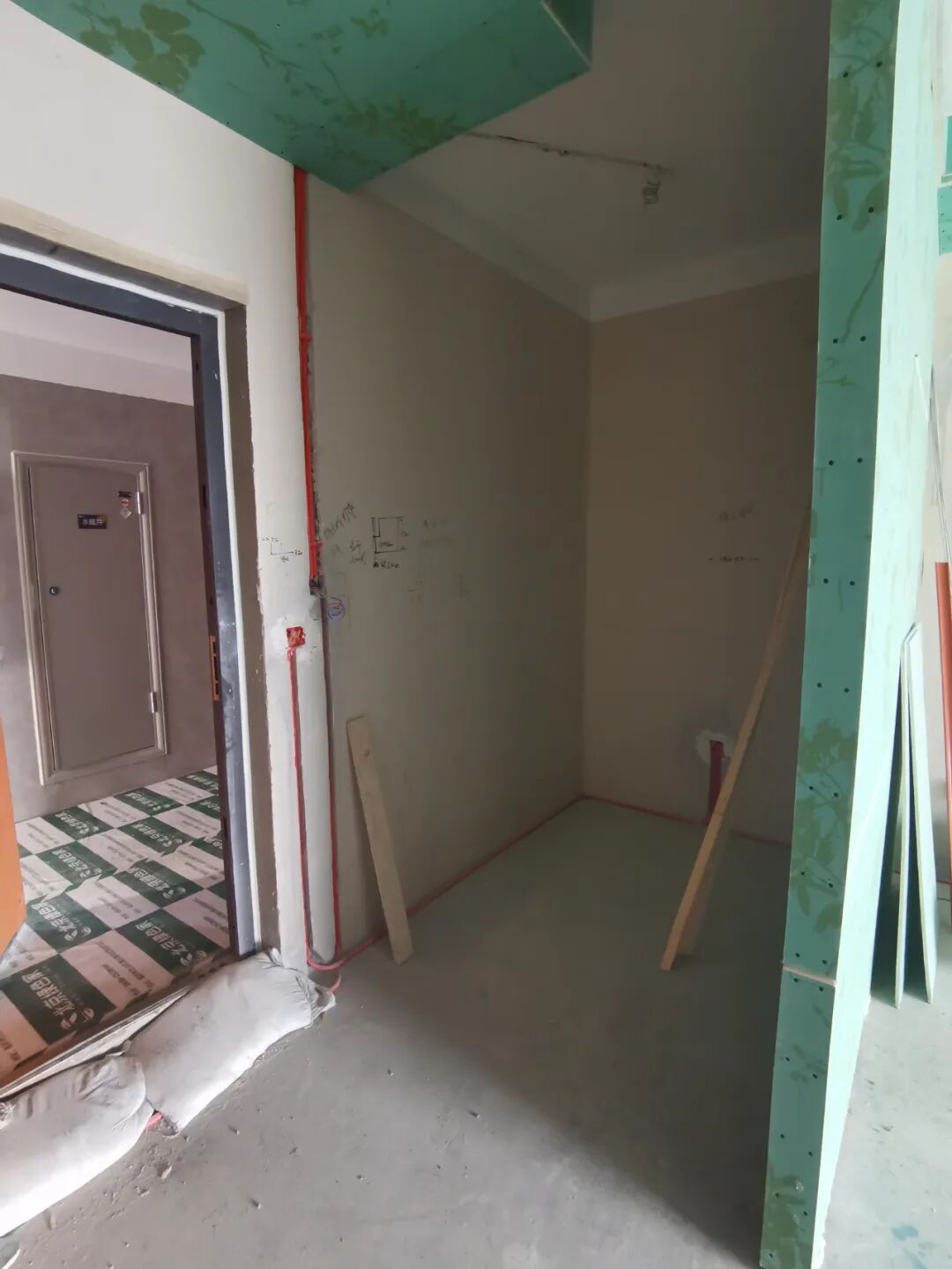 _鞋柜“正退出”中国家庭？看看年轻人家里的设计，那叫一个高级_鞋柜“正退出”中国家庭？看看年轻人家里的设计，那叫一个高级