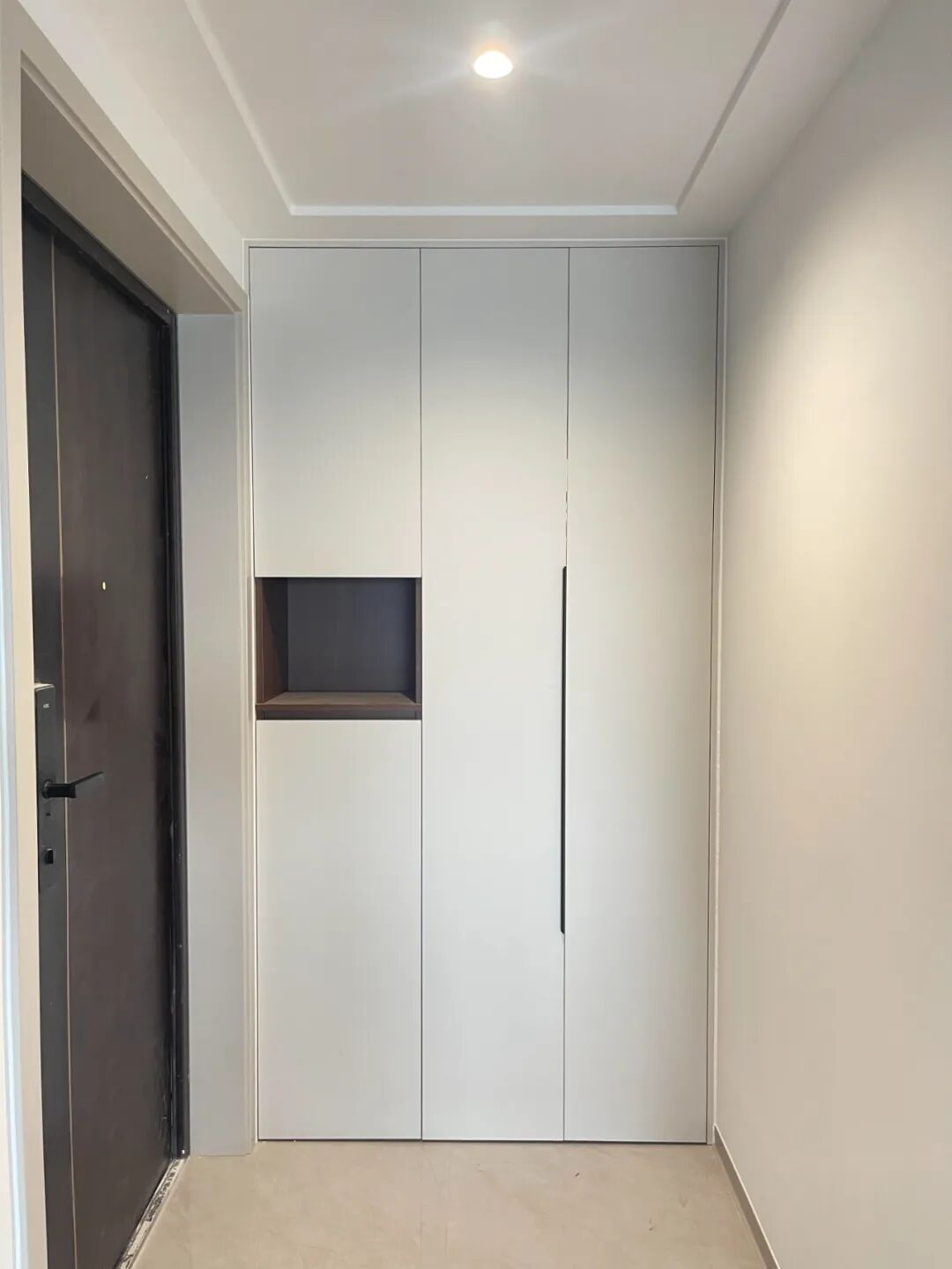 鞋柜“正退出”中国家庭？看看年轻人家里的设计，那叫一个高级__鞋柜“正退出”中国家庭？看看年轻人家里的设计，那叫一个高级