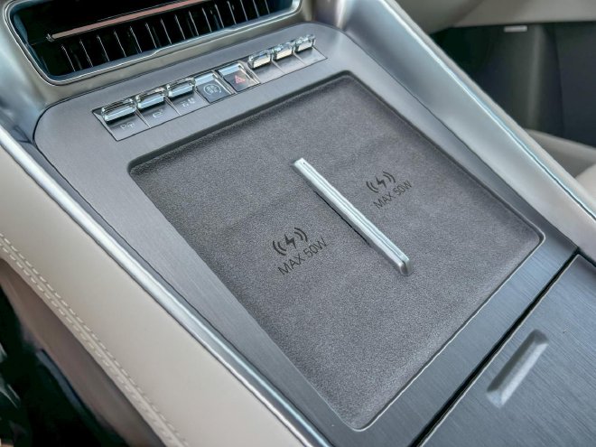 大六座安全豪华SUV 腾势N8L北京站上市