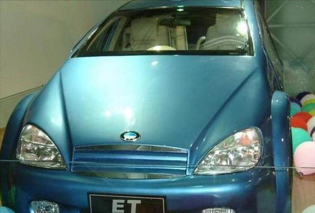 比亚迪真是一点面子都不给，看2025年前三季度全球汽车销量排名却仍在第四名，难怪众多品牌望尘莫及-有驾