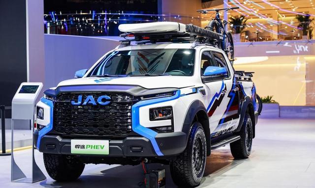 95万成交价、4个月15000台订单：江淮这台尊界S800凭什么让百万豪车市场格局生变？老司机实话告诉你门道在哪-有驾