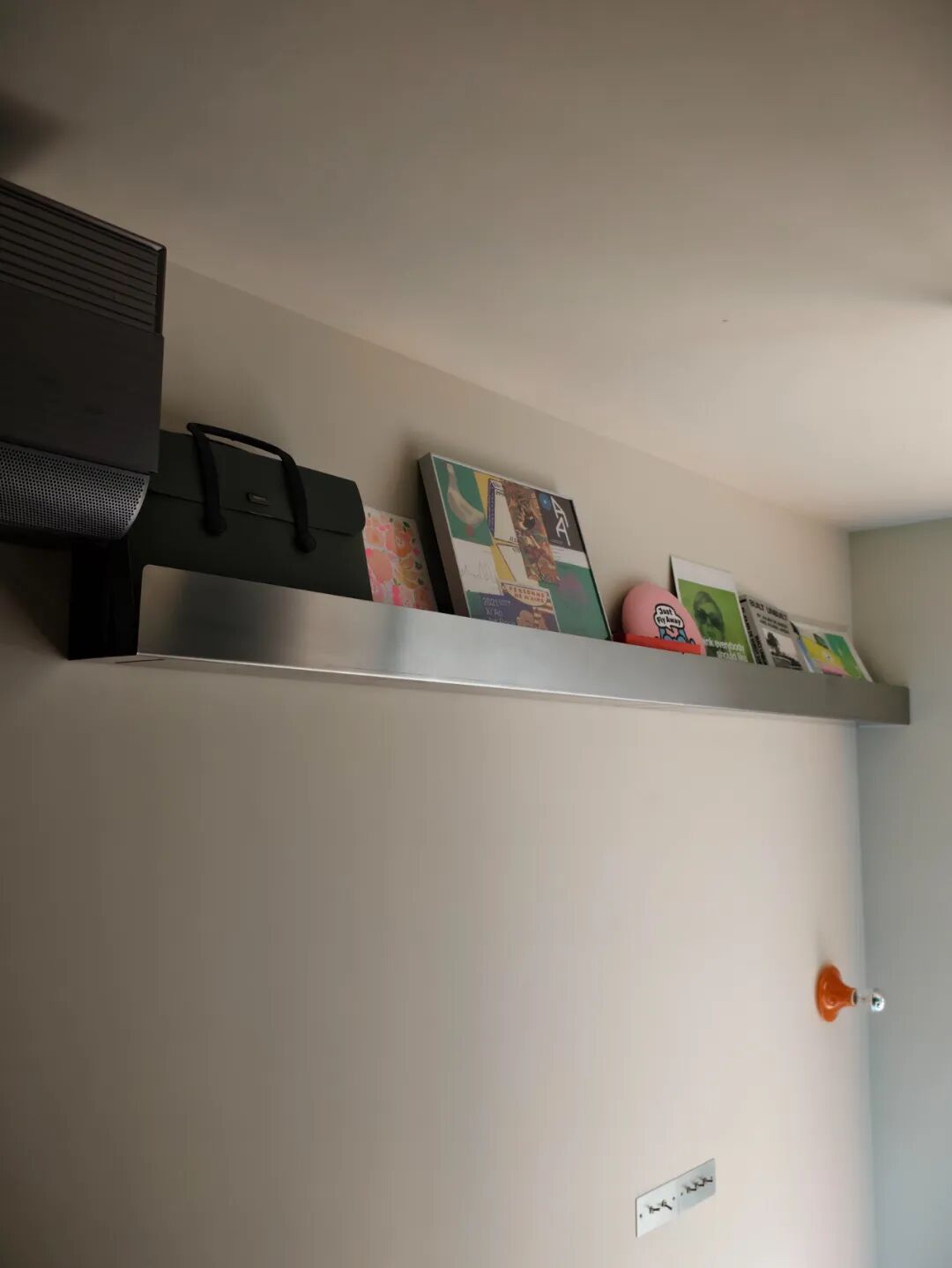 空调管子太丑怎么办？看了网友家的做法后，发现全是绝妙点子__空调管子太丑怎么办？看了网友家的做法后，发现全是绝妙点子