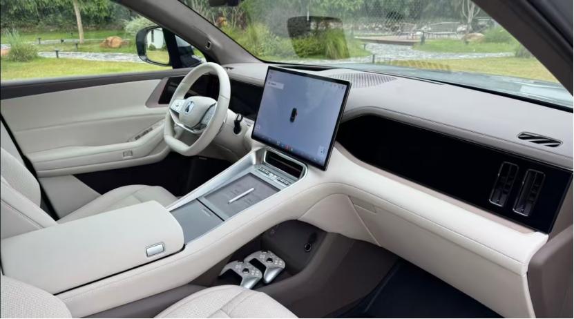 标配天神之眼B+云辇A 叫板问界、理想？腾势N8L售价29.98万元起_标配天神之眼B+云辇A 叫板问界、理想？腾势N8L售价29.98万元起_