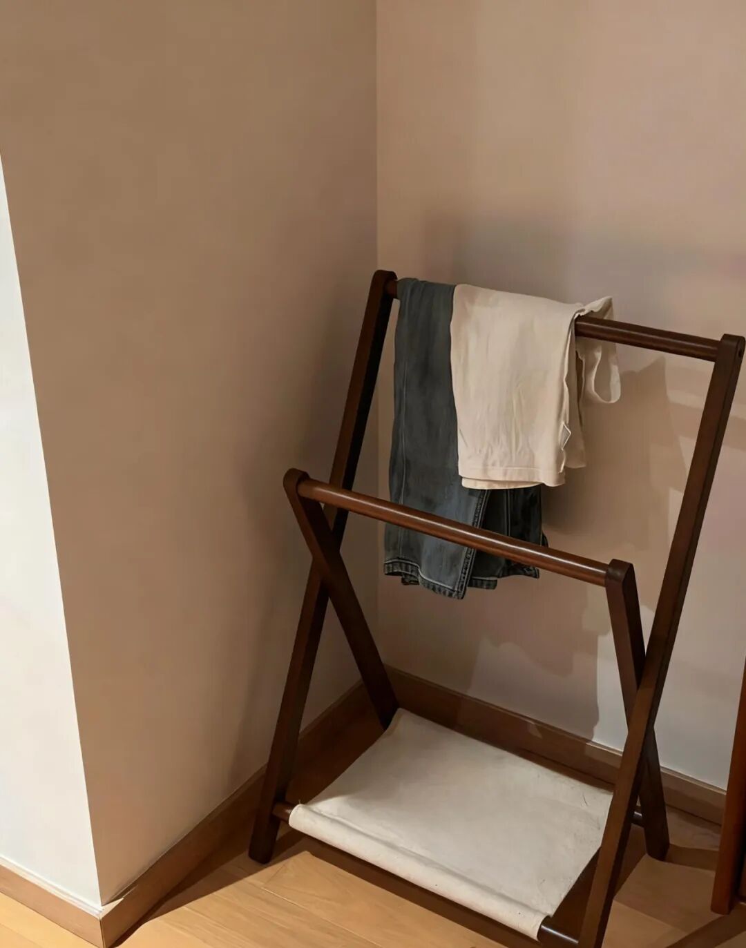 果然还是年轻人的“收纳大法”好！换个思路后，家里就井井有条__果然还是年轻人的“收纳大法”好！换个思路后，家里就井井有条