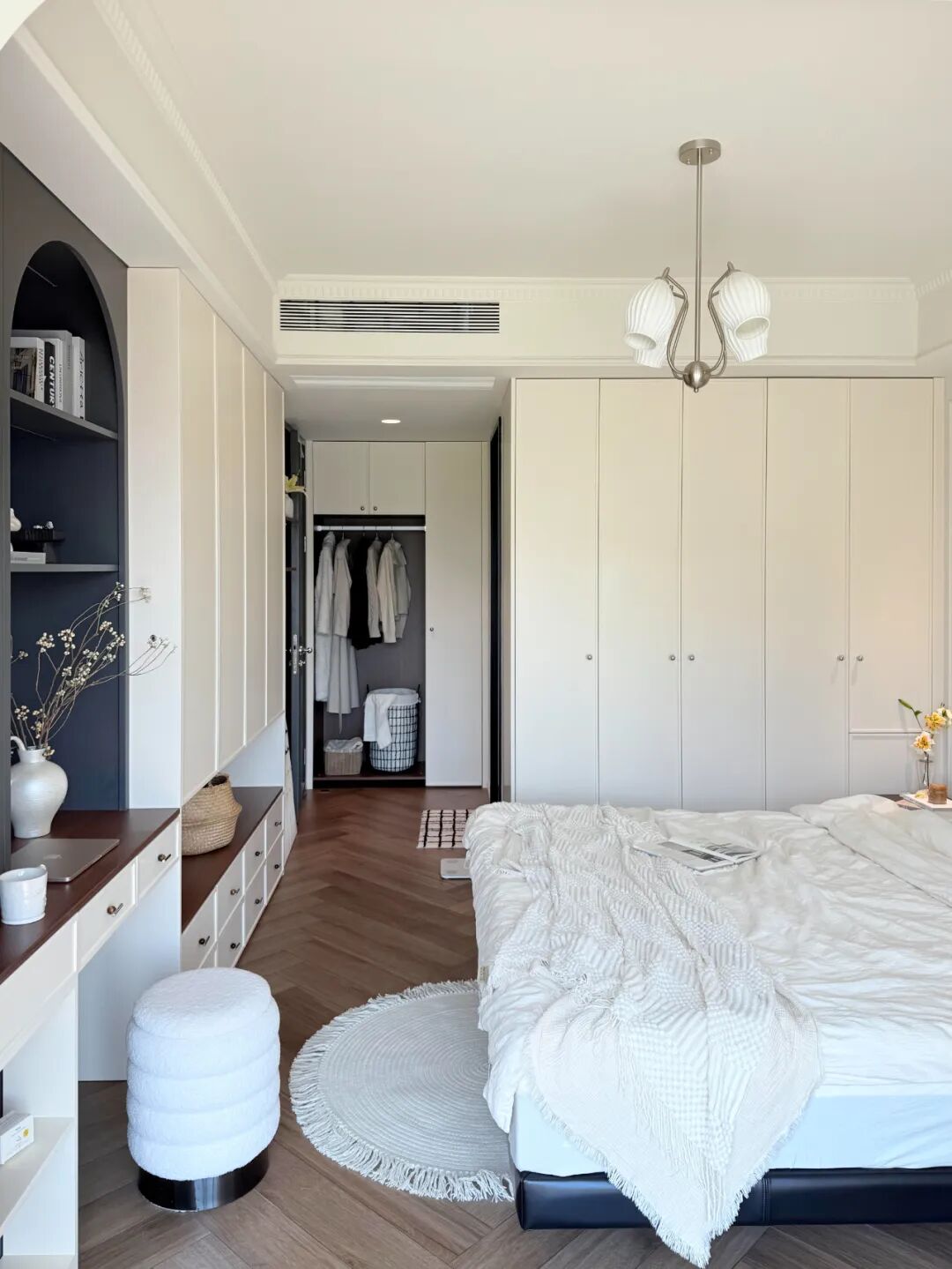 主卫衣帽间“正退出”中国家庭？看看年轻人的设计，那叫一个高级__主卫衣帽间“正退出”中国家庭？看看年轻人的设计，那叫一个高级