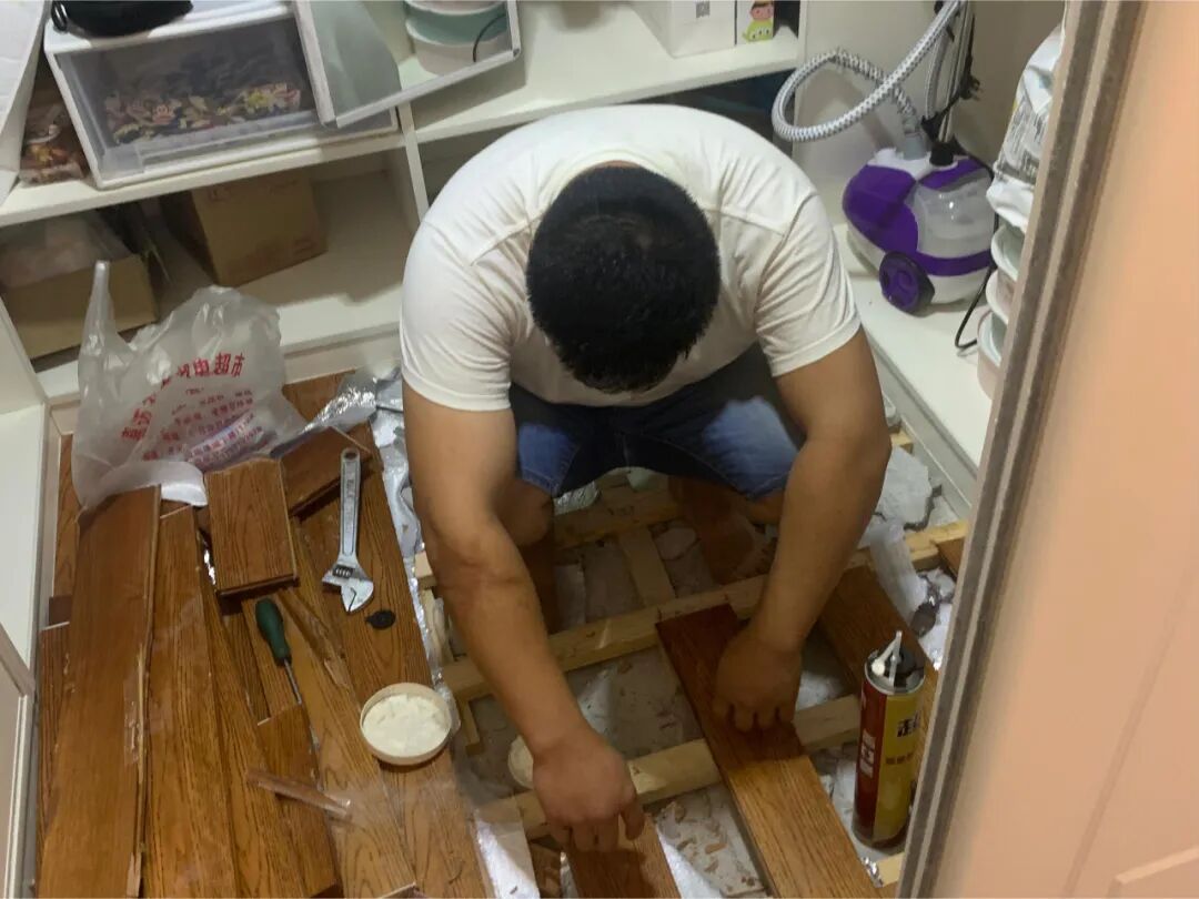 _主卫衣帽间“正退出”中国家庭？看看年轻人的设计，那叫一个高级_主卫衣帽间“正退出”中国家庭？看看年轻人的设计，那叫一个高级