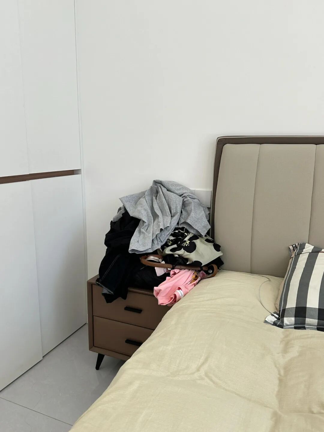 卧室日常_卧室怎么住_