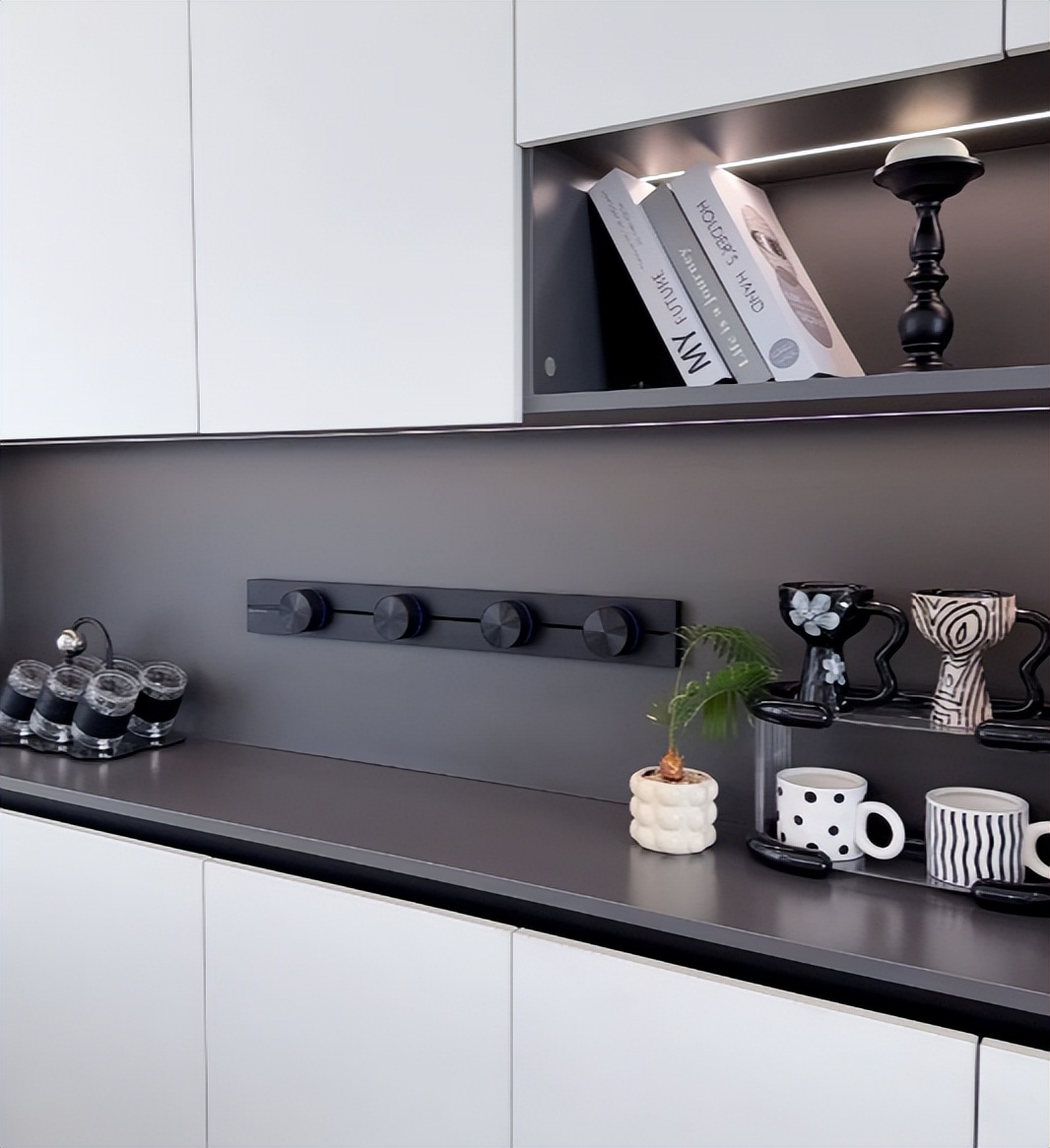 _轨道插座的原理_轨道插座的轨道安装有图吗