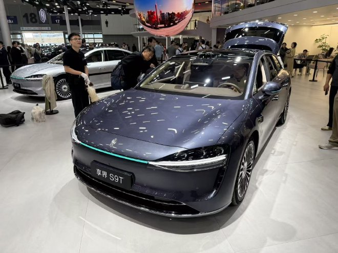 2025广州车展：鸿蒙智行五界齐发