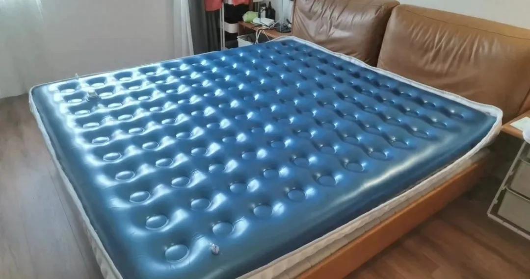 老百姓家里的卧室，建议不买这些“无用”家具，不仅多花钱还占地__老百姓家里的卧室，建议不买这些“无用”家具，不仅多花钱还占地