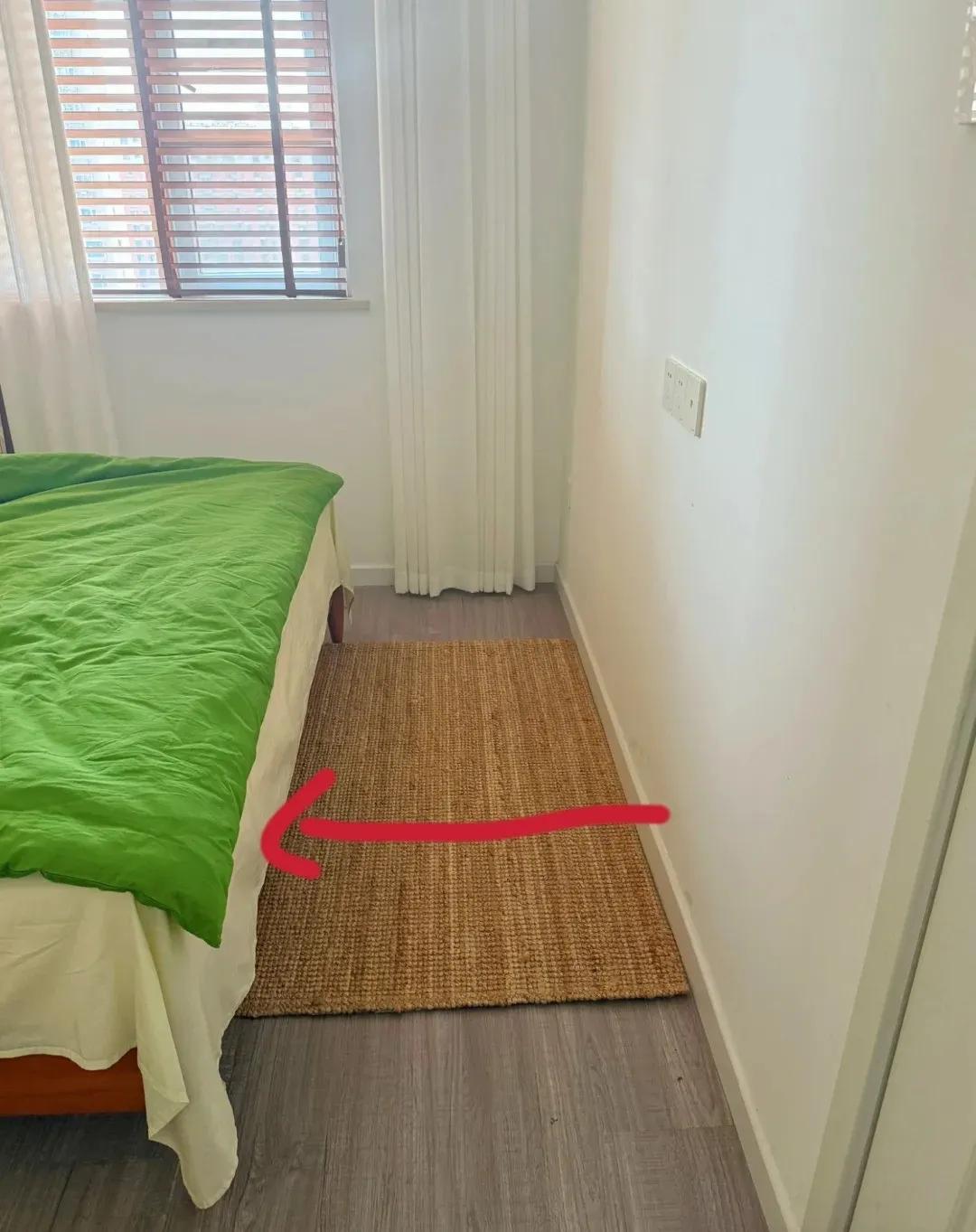 _老百姓家里的卧室，建议不买这些“无用”家具，不仅多花钱还占地_老百姓家里的卧室，建议不买这些“无用”家具，不仅多花钱还占地