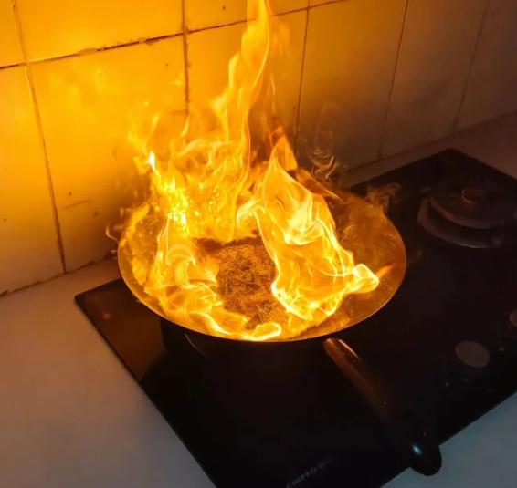 _厨房中有什么是危险的_厨房危险要小心