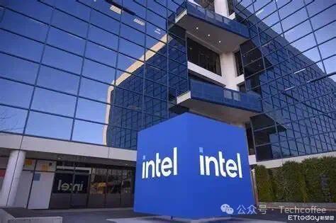 英特爾推進4年5節點秀新技術 喊2030年單一封裝含「一兆電晶體」 | ETtoday財經雲 | ETtoday新聞雲