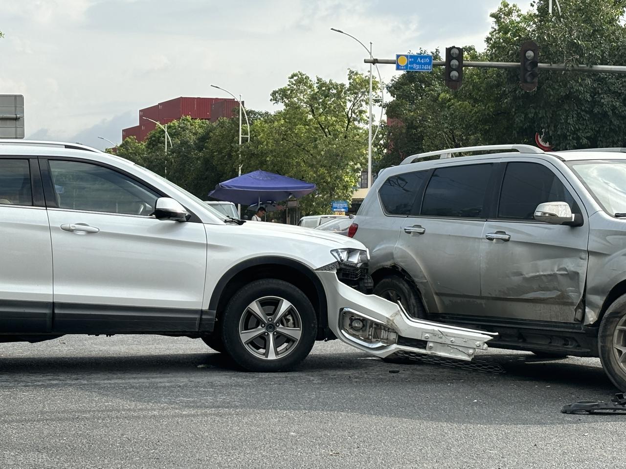 到底是SUV安全，还是轿车安全呢？老司机一次告诉你：答案很明确_到底是SUV安全，还是轿车安全呢？老司机一次告诉你：答案很明确_