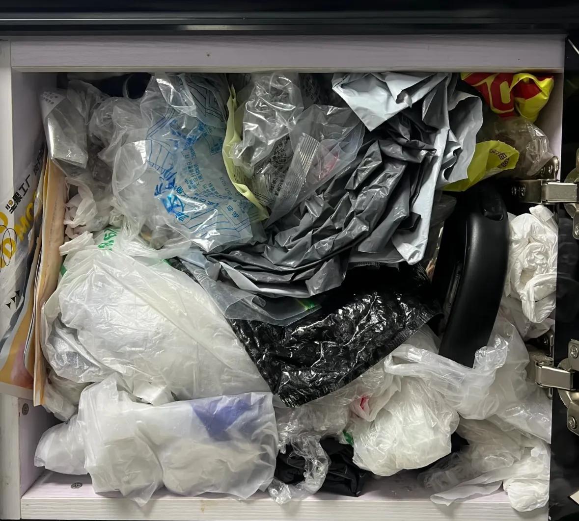 过度节俭失去的是什么__老一辈人太节约