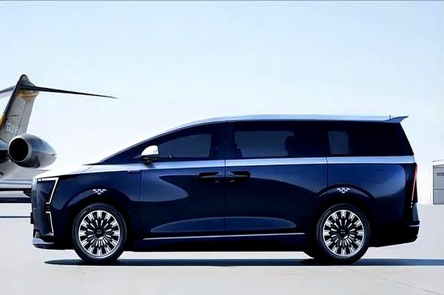 奇瑞全新MPV真车曝光，车长超5.3米，配后轮转向和高阶智驾，预估30万起——惠惠爱分享-有驾