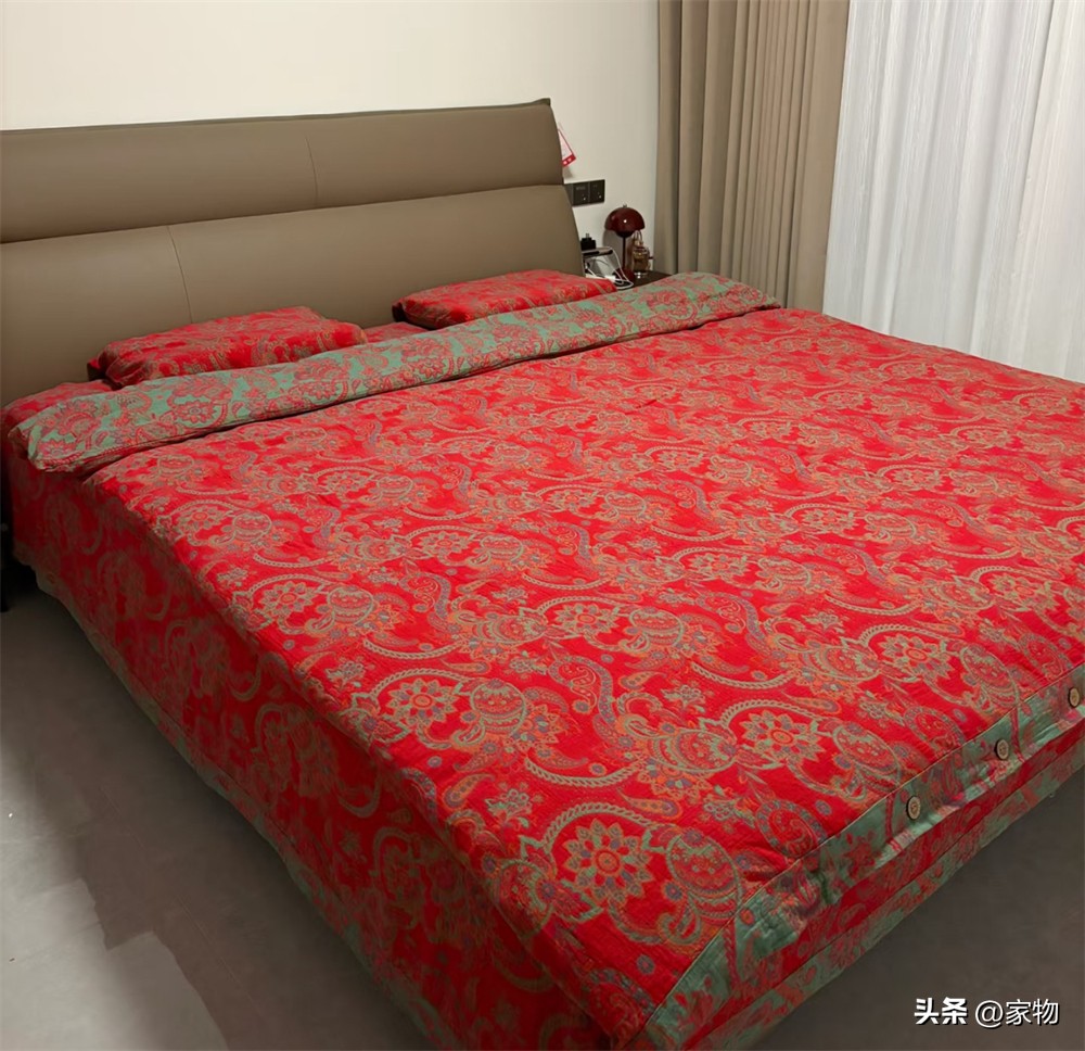 次卧买1米八的床后悔了__床占地几平米